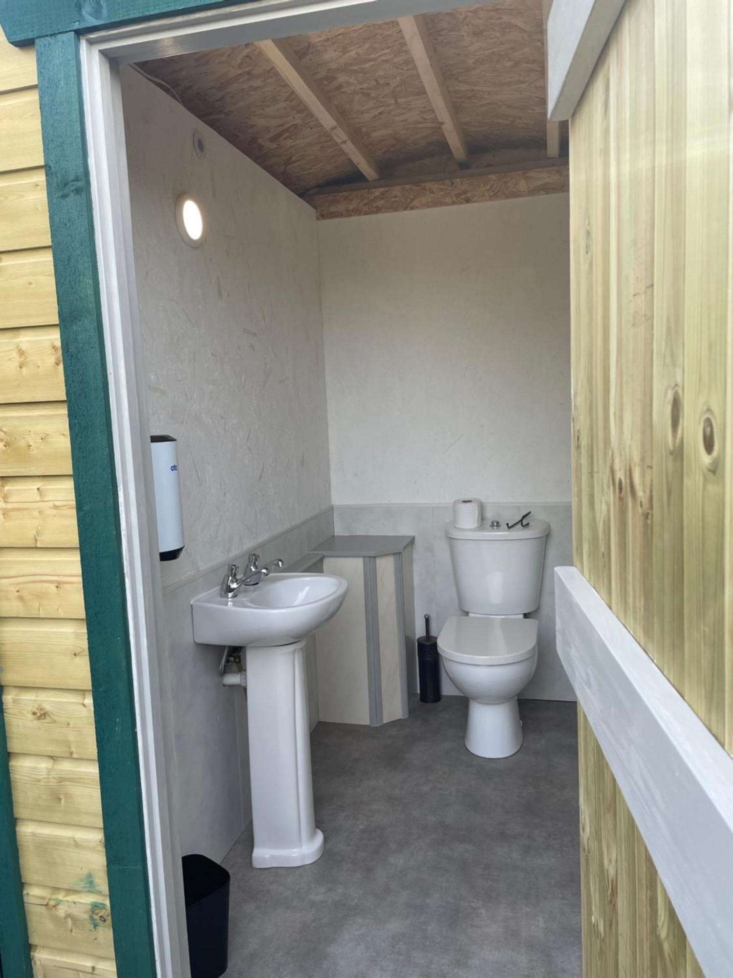Glamping In The 2Nd Field Hotell Aughrim Eksteriør bilde